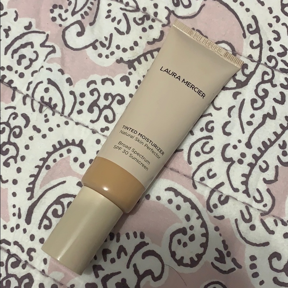 Laura Mercier Tinted Moisturizer -Natural Skin